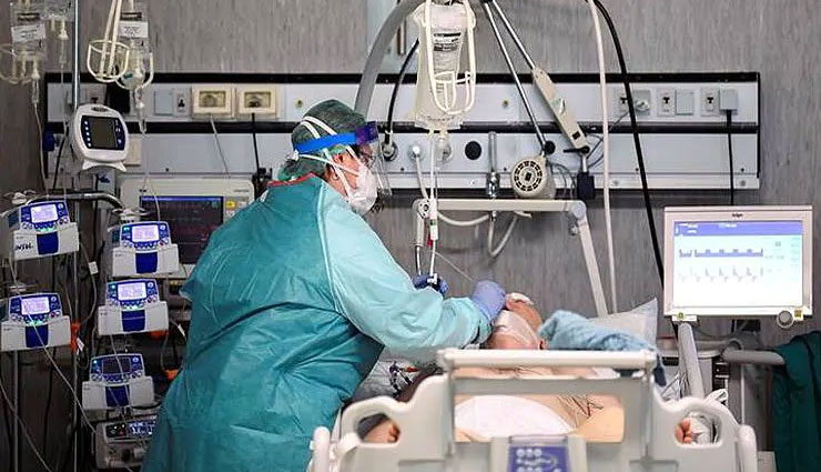 कोरोना का अब नया लक्षण आया सामने, पैरों के रास्ते हमला कर रहा है वायरस