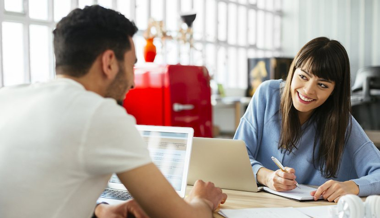 coworker likes you,coworker relationship,relationship,relationship tips