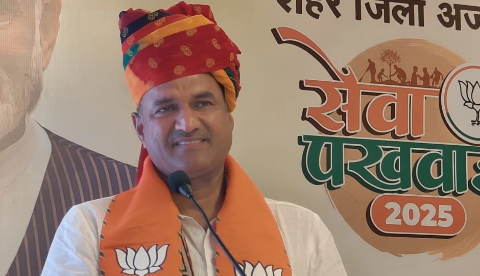 ‘राहुल गांधी के पुरखों ने देश को लूटा और कमजोर किया’, सीपी जोशी ने कांग्रेस पर साधा निशाना