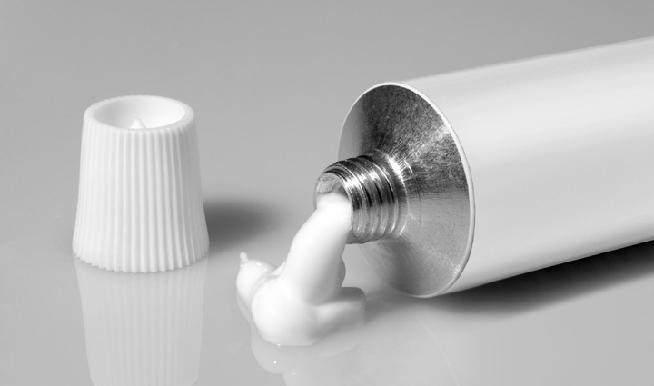 remedies to treat cracked heels at home,beauty tips,beauty hacks