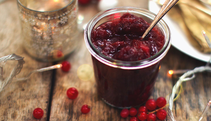 Recipe- Sweet and Tangy Cranberry and Red Currant Sauce