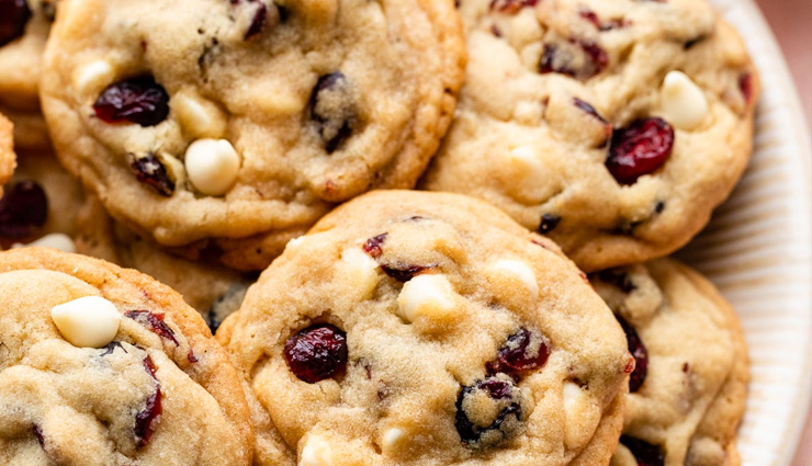 Recipe- Simple and  Buttery White Chocolate Cranberry Cookies