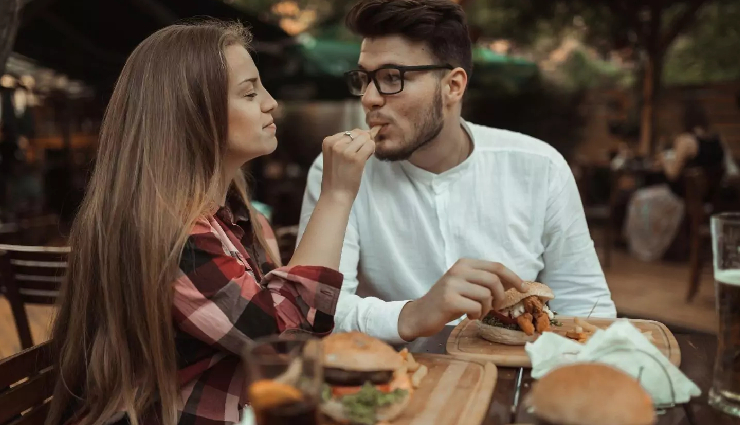 crazy girlfriend signs,unpredictable girlfriend behavior,girlfriend watching you sleep,girlfriend invades privacy,controlling girlfriend behavior,manipulative girlfriend tactics,girlfriend tests loyalty,obsessive girlfriend behavior,signs of unhealthy relationship,girlfriend surveillance,girlfriend manipulative behavior,signs of possessive girlfriend,girlfriend emotional manipulation,unhealthy relationship signs,girlfriend controlling behavior,red flags in relationship,girlfriend privacy invasion,manipulative girlfriend signs,signs of controlling partner,unstable girlfriend behavior