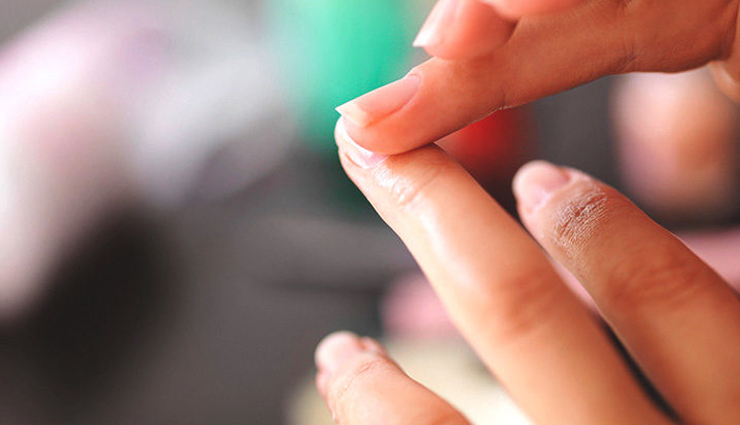 benefits of using a hand cream,importance of hand cream,why use hand cream,hand cream for dry hands,hand cream for aging hands,hand cream for cracked hands,nourishing hand cream,hydrating hand cream,hand cream for sensitive skin,hand cream for damaged nails,hand cream for cuticles,hand cream for daily use,hand cream for environmental protection,best hand creams for moisturizing,natural hand creams for skin rejuvenation