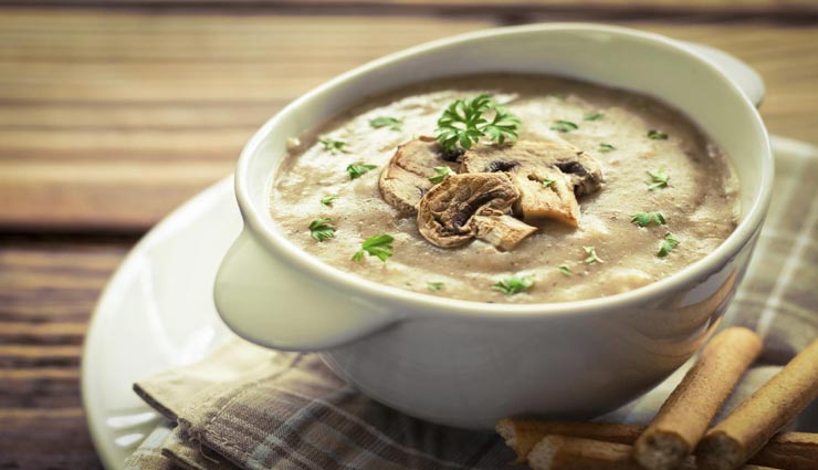 झटपट बनकर तैयार होगा 'क्रीमी मशरूम सूप', स्वादिष्ट और पौष्टिक #Recipe