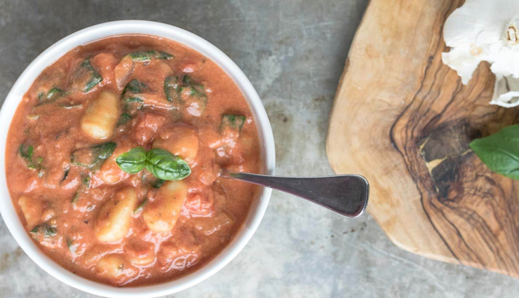 creamy tomato gnocchi soup,soup recipe,easy recipe,hunger struck,food