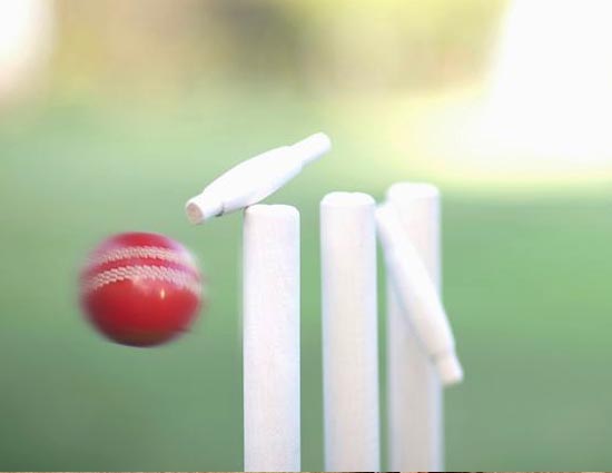 क्रिकेट के ऐसे दिग्गज रिकॉर्ड जिनका टूटना लगभग नामुमकिन है