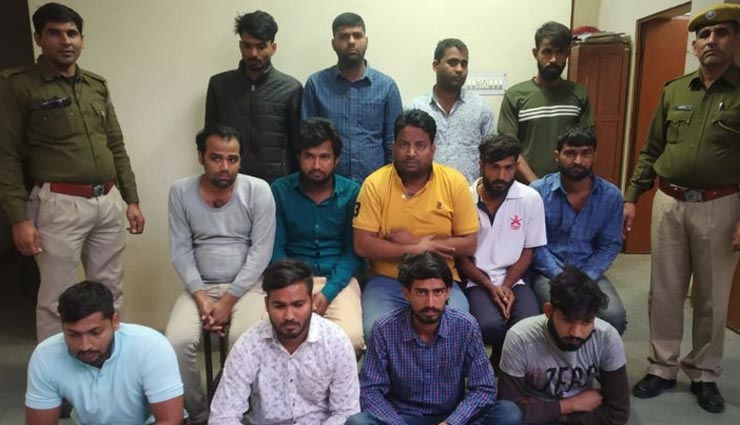 सीकर : गाड़ियों में भरकर विवादित भूखंड पर कब्जा करने आए 22 बदमाश, पुलिस ने किया 13 को गिरफ्तार