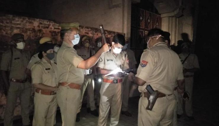 उत्तरप्रदेश : जमीन विवाद में भाइयों के बीच हुआ खूनी संघर्ष, गोलीबारी में गई एक की जान