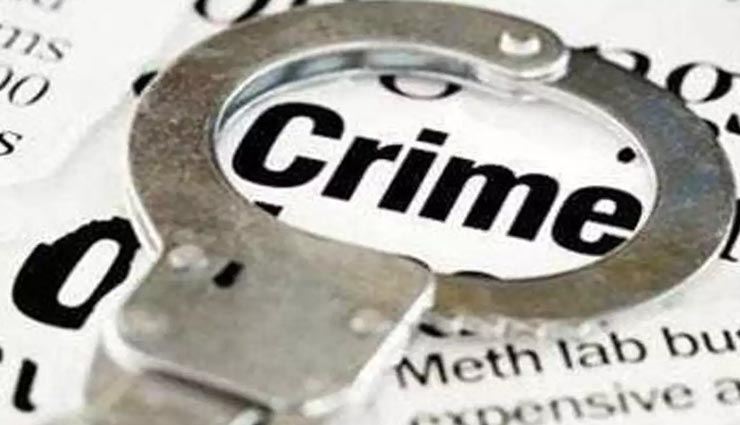 उत्तरप्रदेश : ब्रांडेड कंपनियों के नाम से खांसी का नकली सिरप बनाने वाले कारखाने का भंडाफोड़, तीन गिरफ्तार