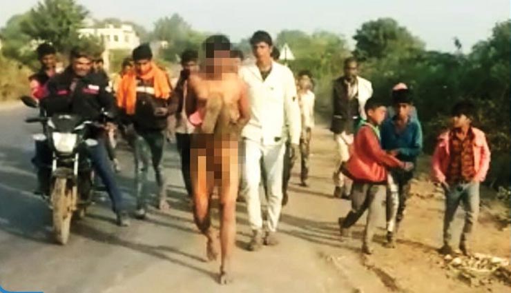 झालावाड़ : न्याय के नाम पर अन्याय, छेड़छाड़ के आरोपी को निर्वस्त्र कर गांव में घुमाया