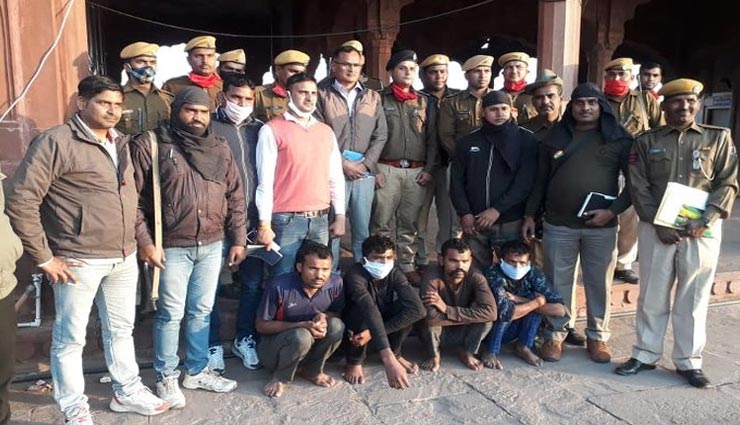 धौलपुर : पुलिस ने किया 4 डकैतों को गिरफ्तार, रची थी बाड़ी विधायक को जान से मारने की साजिश