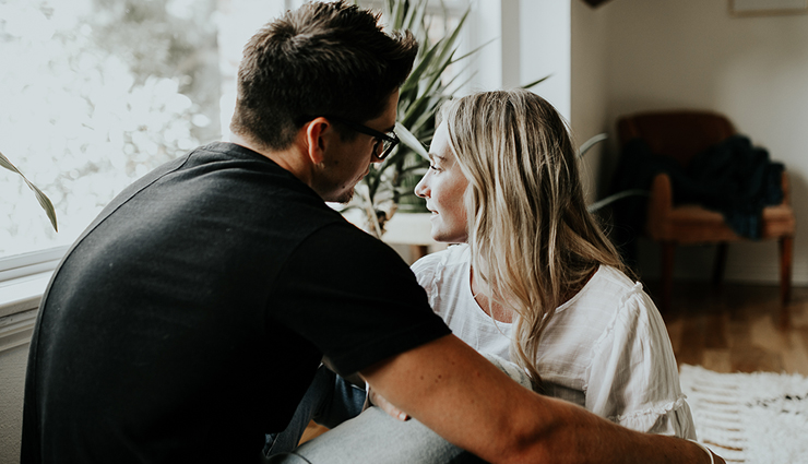 dealing with a critical partner,handling negative partner,partner focuses on flaws,relationship criticism,dealing with constant criticism,overcoming negativity in relationships,handling a judgmental partner,improving relationship communication,coping with a critical spouse,how to deal with a negative partner