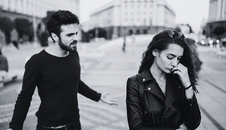 dealing with a critical partner,handling negative partner,partner focuses on flaws,relationship criticism,dealing with constant criticism,overcoming negativity in relationships,handling a judgmental partner,improving relationship communication,coping with a critical spouse,how to deal with a negative partner