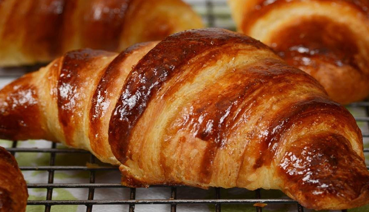 croissants,croissants recipe,how to make croissants