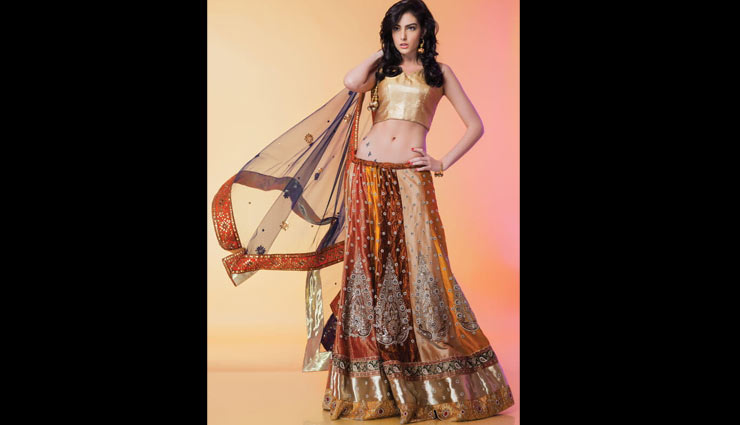 diwali 2019,styling crop top and skirt,diwali fashion tips,latest fashion tips,latest fashion trends