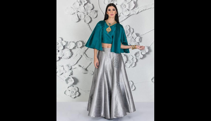 diwali 2019,styling crop top and skirt,diwali fashion tips,latest fashion tips,latest fashion trends