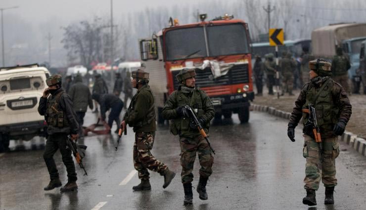 jammu-kashmir,pulwama terrorist attack,martyr,crpf,aadhar card,id card,identification of dead bodies,pulwama attack news in hindi,jaish e mohammed,jammu kashmir news,srinagar,pulwama district,surgical strike