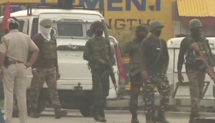 जम्मू-कश्मीर में सुरक्षाबलों की पेट्रोलिंग टीम पर हमला, तीन दहशतगर्द ढेर; एक एएसआई शहीद 