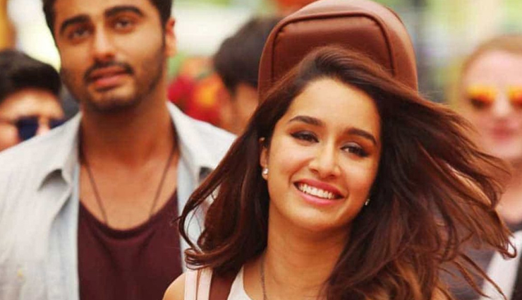 15 Signs Man Likes You But is Scared To Make The Move
