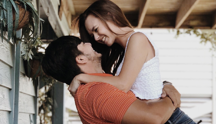 signs she is crazy about you,hints she likes you secretly,how to know if she is waiting for you to make a move,obvious signs she interested in you,indications she has a crush on you,subtle hints she crazy about you,signs she eager for you to ask her out,how to tell if she waiting for your approach,body language signs she attracted to you,signs she patiently waiting for your move,hints she wants you to make the first move,clear signals she into you,reading her signals of interest,when a girl is crazy about you,decoding her actions to know if she likes you