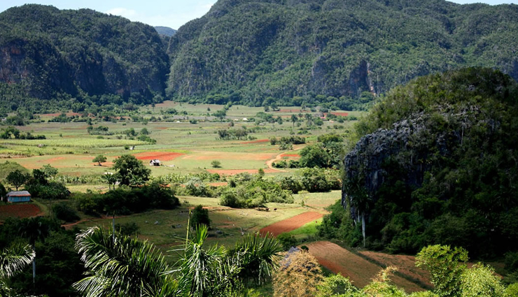 cuba,places to visit in cuba,vinales valley,national capitol building,castillo de los tres reyes del morro,cayo largo del sur,malecon