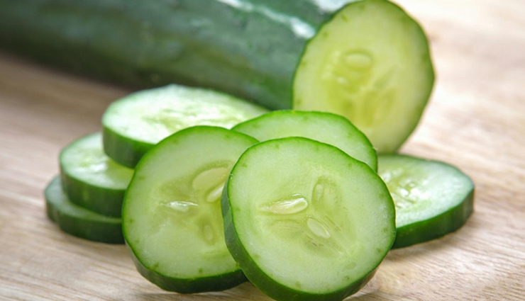 skin,watermelon,cucumber,papaya,coconut water,lemon water,food for hydrated skin,skin care tips,beauty tips,summer skin tips