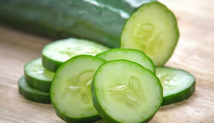 4 Beauty Benefits of Using Cucumbers