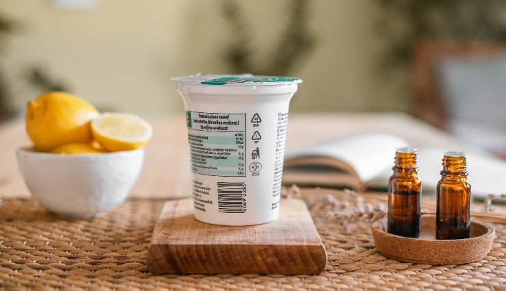 rose petals for skin,rose petal recipes,diy rose face mask,natural remedies with rose petals,rose petal benefits,glowing skin with rose,rose scrub for acne,home remedies for dry skin,rose petals for flawless skin,skin care with red roses,beauty tips with rose petals,natural skin care ideas