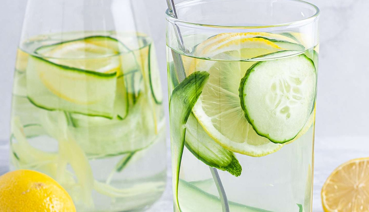 Cucumber Lemon Detox Water: होली पर उठा लिया मीठे और मसालेदार खाने का लुत्फ, इस ड्रिंक से बॉडी को करें डिटॉक्स