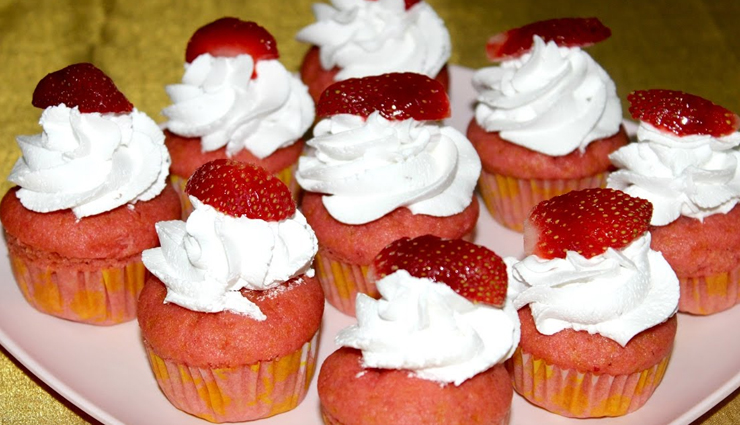 eggless strawberry cupcakes,cupcakes recipe,kids special recipes,hunger struck,food