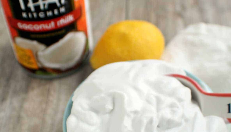 papaya and banana mask,coconut cream and lemon juice,milk and honey,hot oil,fullers earth pack,apple cider vinegar,olive oil and eggs,celery leaves,natural ways to straighten your curly hair,hair care tips,curly hair tips,straight hair tips,beauty tips