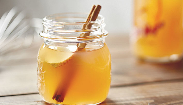 papaya and banana mask,coconut cream and lemon juice,milk and honey,hot oil,fullers earth pack,apple cider vinegar,olive oil and eggs,celery leaves,natural ways to straighten your curly hair,hair care tips,curly hair tips,straight hair tips,beauty tips