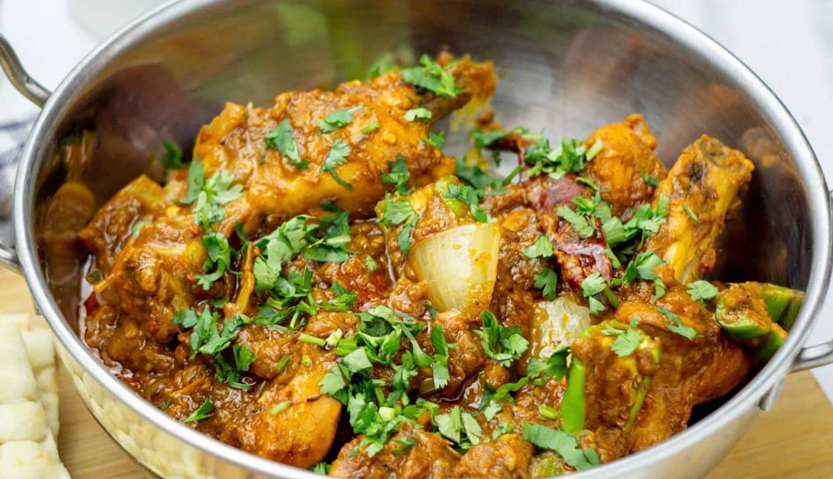 Dhaba Style Curry Kadai Chicken Recipe