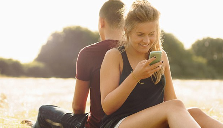 relationship cushioning signs,reasons for cushioning in relationships,what is cushioning in dating,signs your partner is cushioning,emotional cushioning in relationships,why people cushion in relationships,relationship red flags cushioning,signs of infidelity cushioning,dating trends cushioning,how to deal with cushioning in a relationship