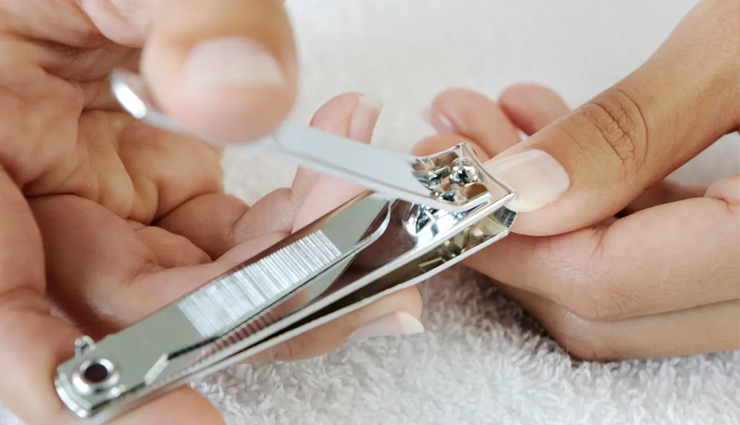 manicure,manicure at home,steps for manicure at home,nail care tips,nails hygenie,beauty,beauty tips