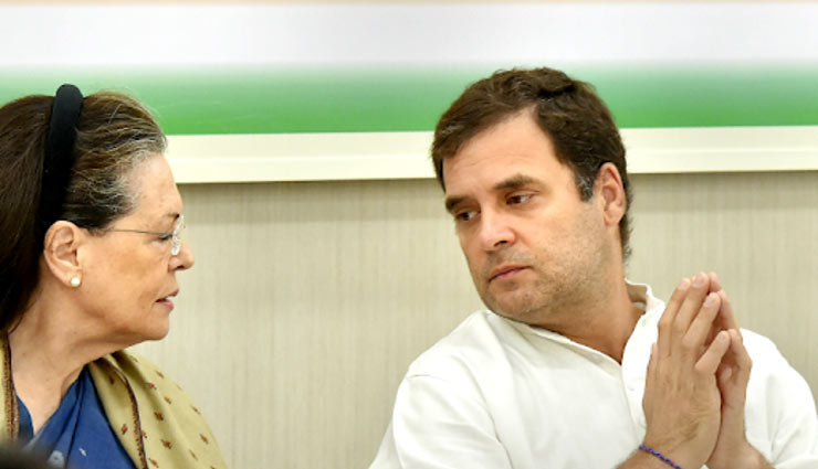 CWC Meeting : प्रियंका और मनमोहन ने रोका राहुल गांधी को इस्तीफा देने से