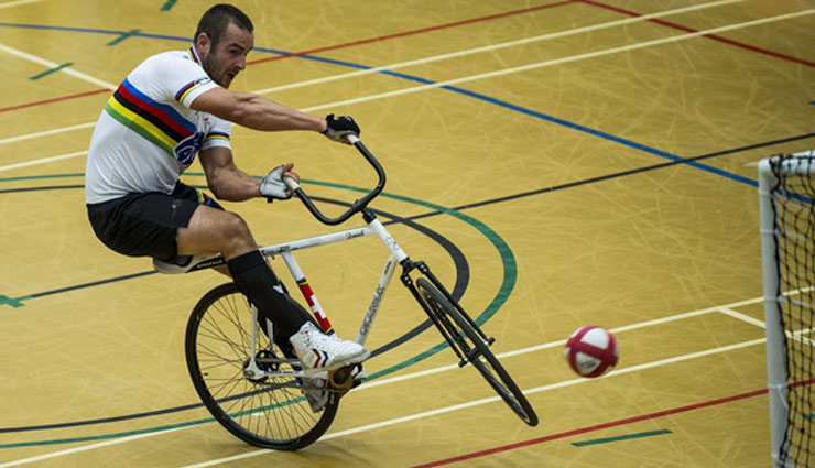 दुनिया के 5 अजीब खेल, जिनके बारे में नहीं सुना होगा आपने weird games of the world,weird sports around the world,lesser known sports,weird sports names,unpopular sports