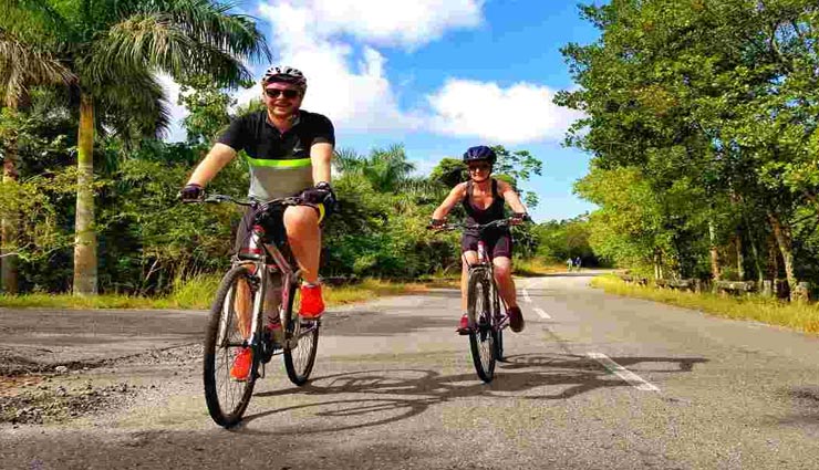 अगर रखते हैं साइकिलिंग का शौक, ये रास्ते बनेंगे बेहतरीन विकल्प