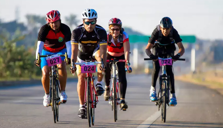 साइकिल चलाना यानी फिटनेस की राह पकड़ना! Cycling से जुड़ी इन बातों को भी जानना भी है बेहद जरूरी benefits of cycling,cycling tips,cycling health benefits,healthy living,Health tips