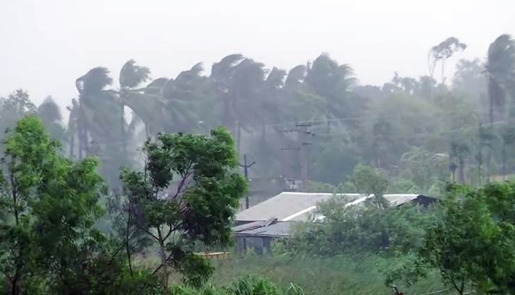 Cyclone Amphan's landfall process commences at 2:30 pm in West Bengal