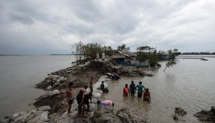 Cyclone Amphan- West Bengal Govt Calls in the Army for the Restoration of Essential Services