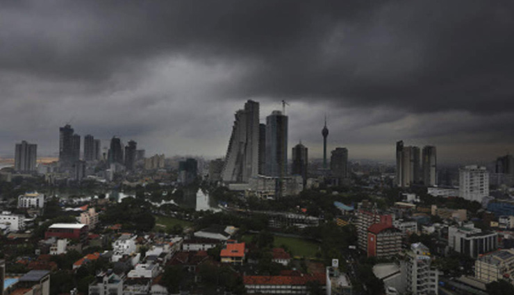 Cyclone Fani makes landfall in Puri, heavy rains batter coastal belt