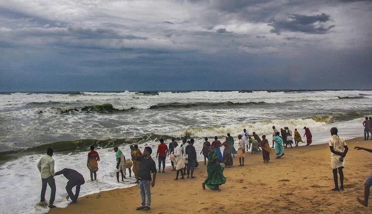 andhra pradesh,bay of bengal,bhubaneswar,cyclone,cyclone fani,cyclone warning,fani,foni,kolkata,odisha,puri,puri cyclone,10 killed in orissa,news,news in hindi