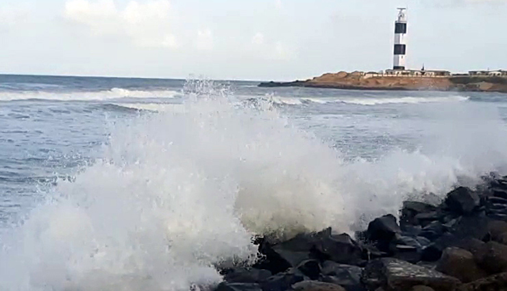 Cyclone Nisarga: BMC evacuates Worli Koliwada, Haji Ali Dargah residents ahead of severe cyclonic storm