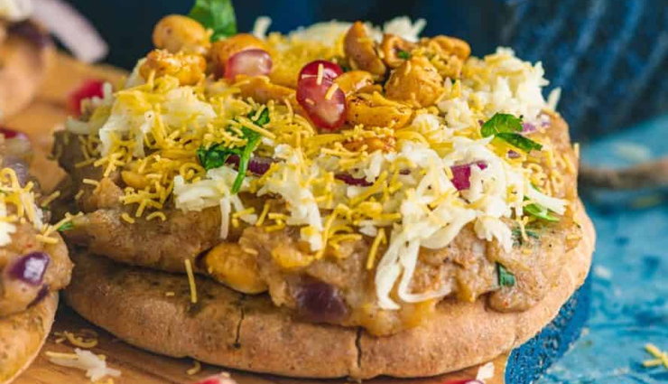 Recipe- Easy To Make Dabeli Pita Bread Pizza
