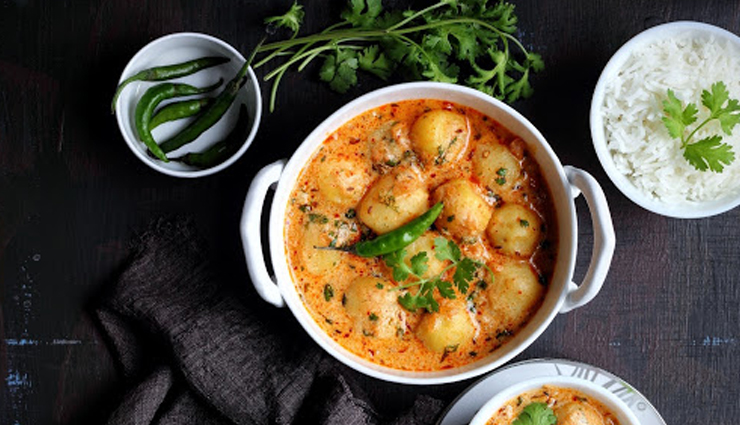 dahi aloo recipe,spicy dahi aloo,hunger struck,food,indian curries,easy recipes