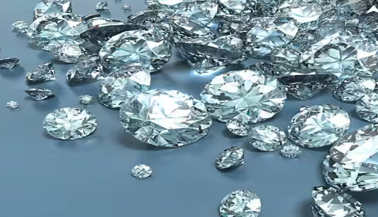 हीरों की डिमांड में आई 82 फीसदी की कमी, उत्पादन कम्पनियों ने रोकी सप्लाई
