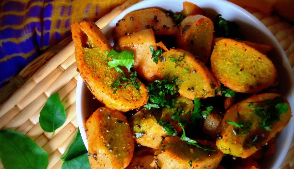 दाल फरा : दिन की बेहतरीन शुरुआत करने के लिए इस डिश पर किया जा सकता है पूरा भरोसा #Recipe dal fara,dal fara breakfast,dal fara ingredients,dal fara recipe,dal fara tasty,dal fara delicious,dal fara family,dal fara children,dal fara spicy dish