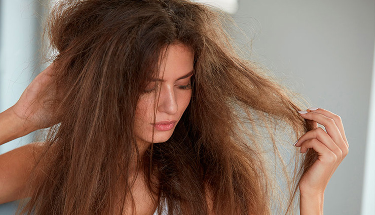5 Habits That Damage Your Hair